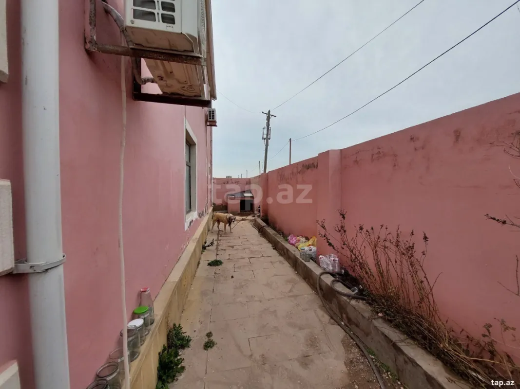 Satılır 5 otaqlı həyət evi