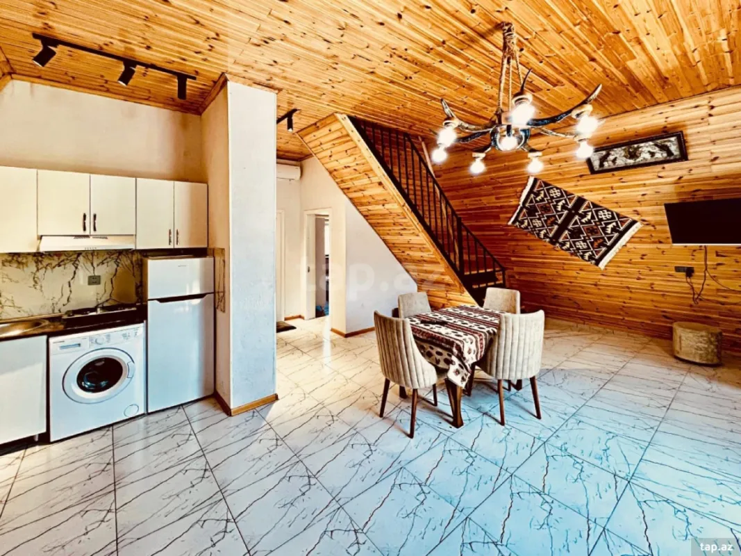 Kirayə verilir 4 otaqlı həyət evi