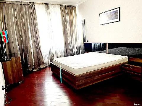 Satılır 7 otaqlı yeni tikili 475 m²