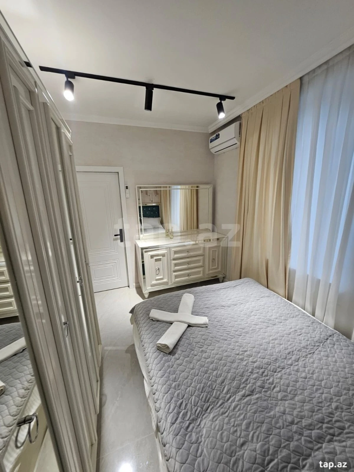 Kirayə verilir 3 otaqlı həyət evi