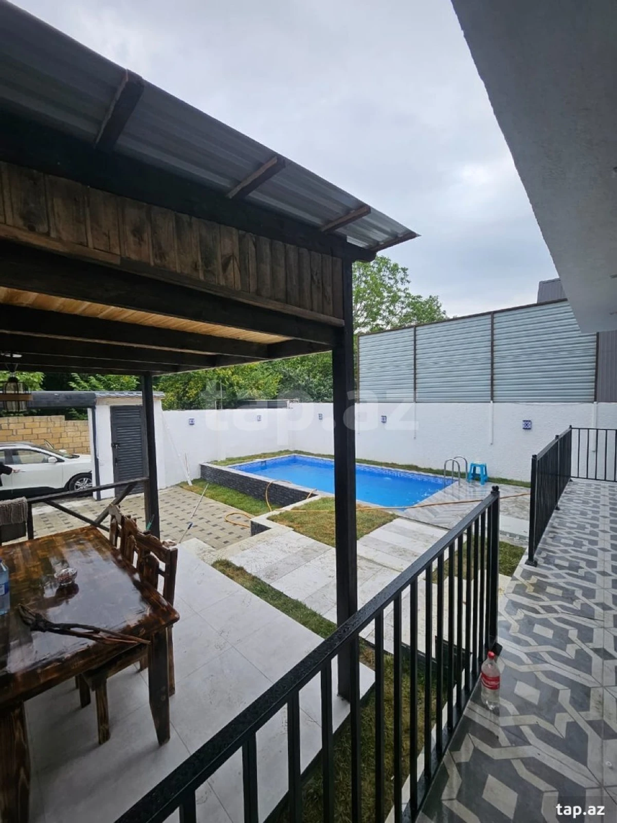 Kirayə verilir 3 otaqlı həyət evi