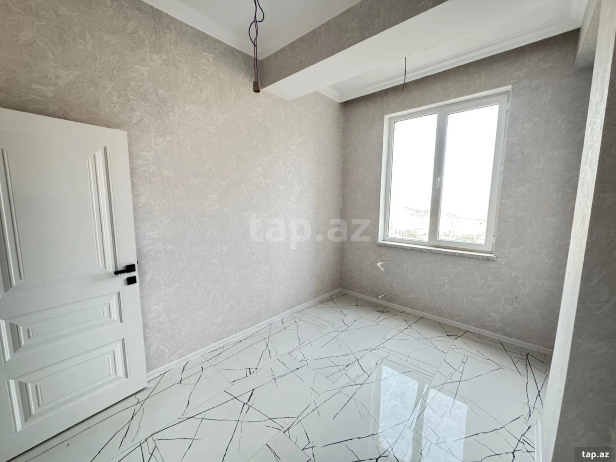 Satılır 2 otaqlı yeni tikili 66 m²