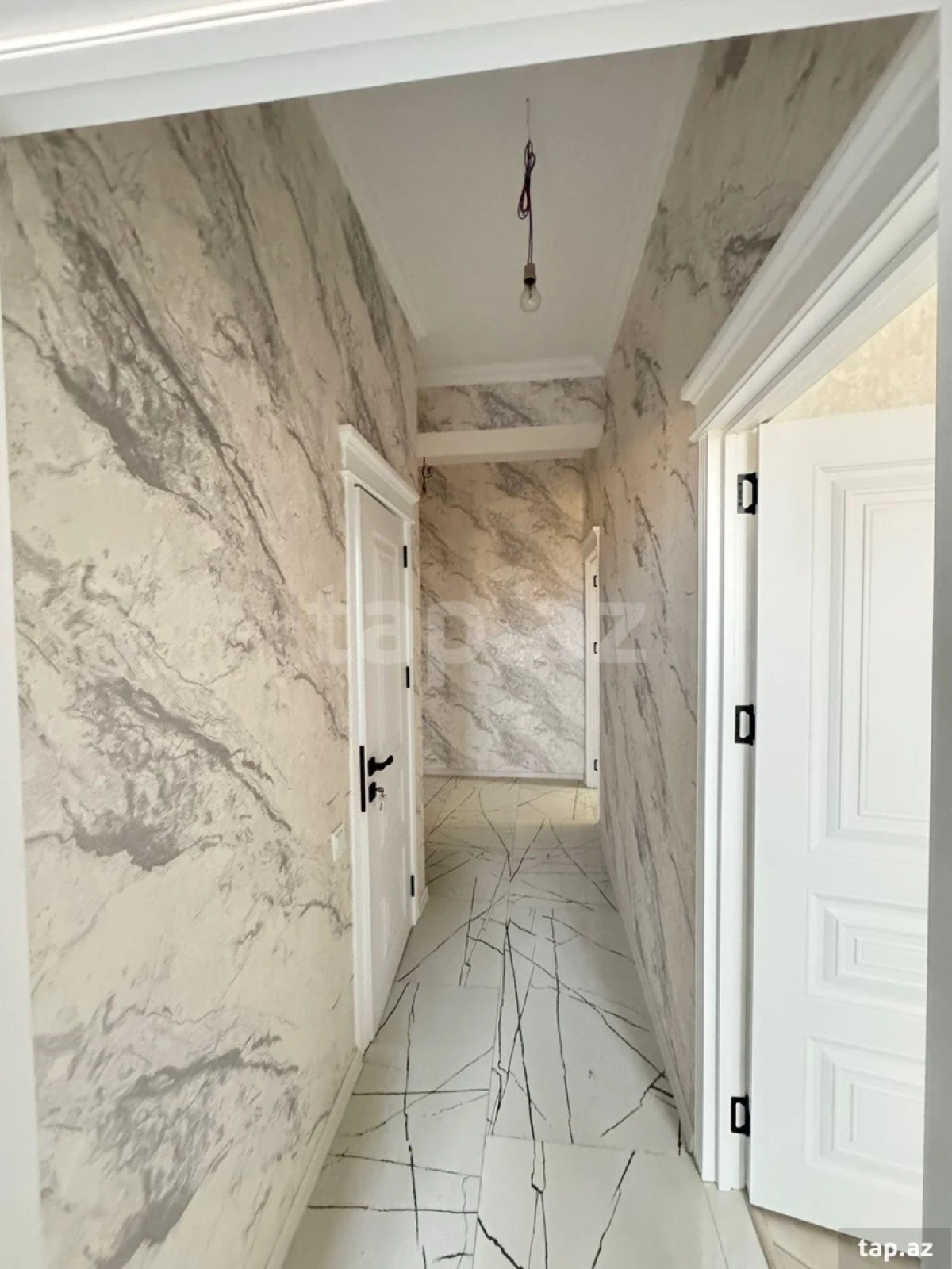 Satılır 2 otaqlı yeni tikili 66 m²