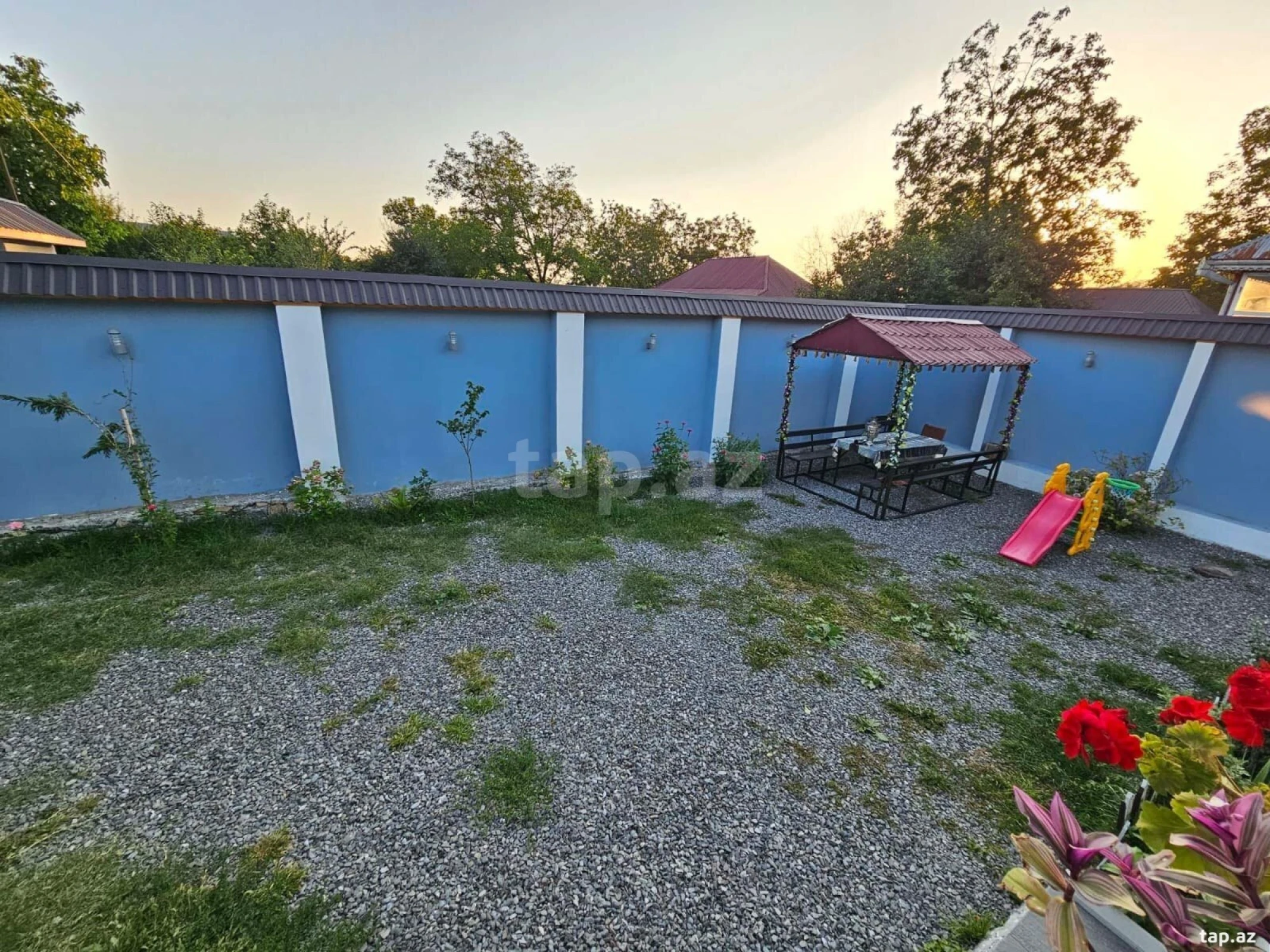 Kirayə verilir 2 otaqlı həyət evi