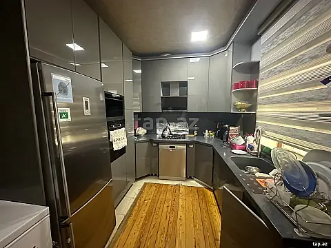 Satılır 5 otaqlı həyət evi