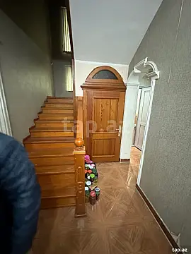 Satılır 5 otaqlı həyət evi