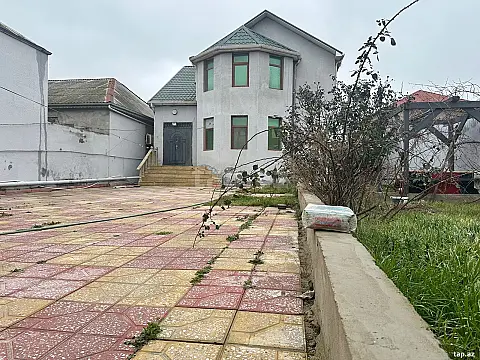 Satılır 5 otaqlı həyət evi — Bakı 5 otaq