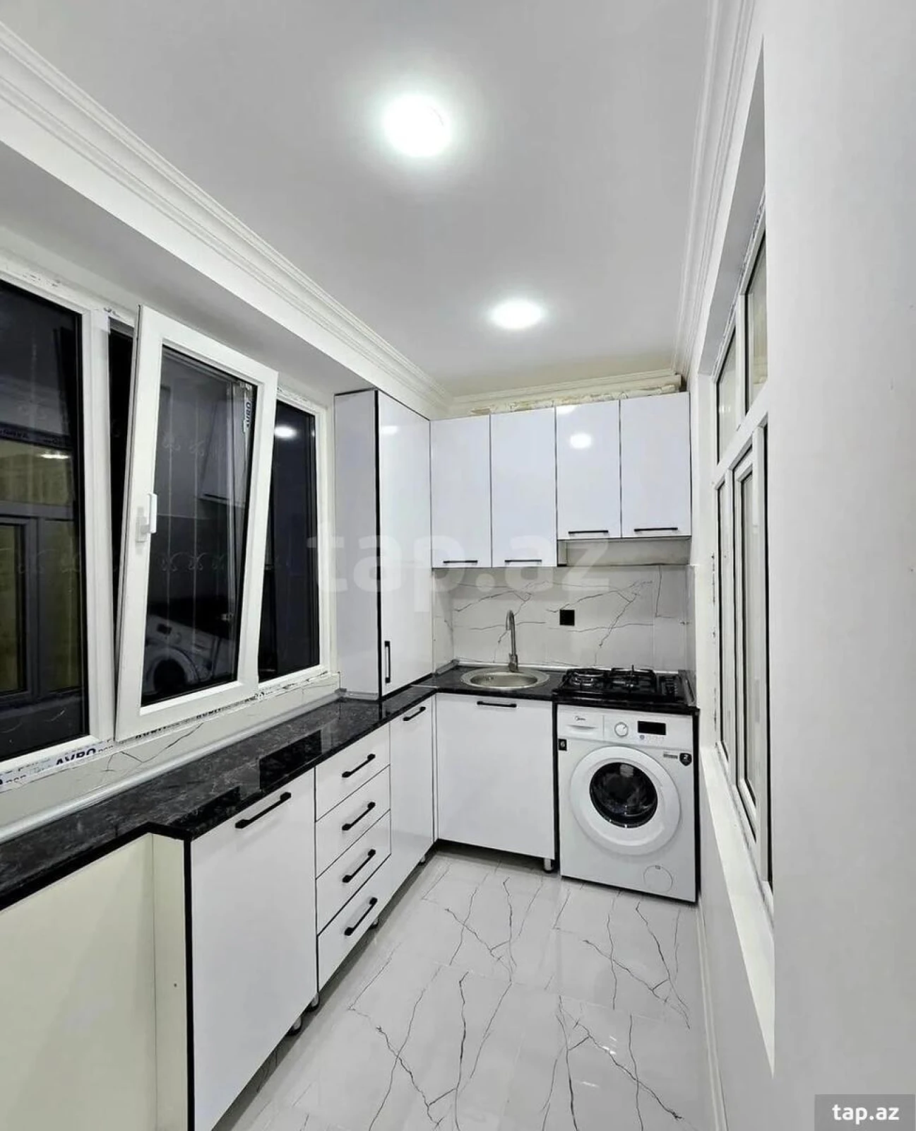 Satılır 2 otaqlı mənzil 52 m²