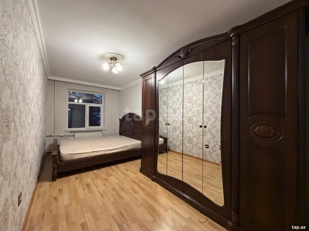 Kirayə verilir 2 otaqlı mənzil 65 m²