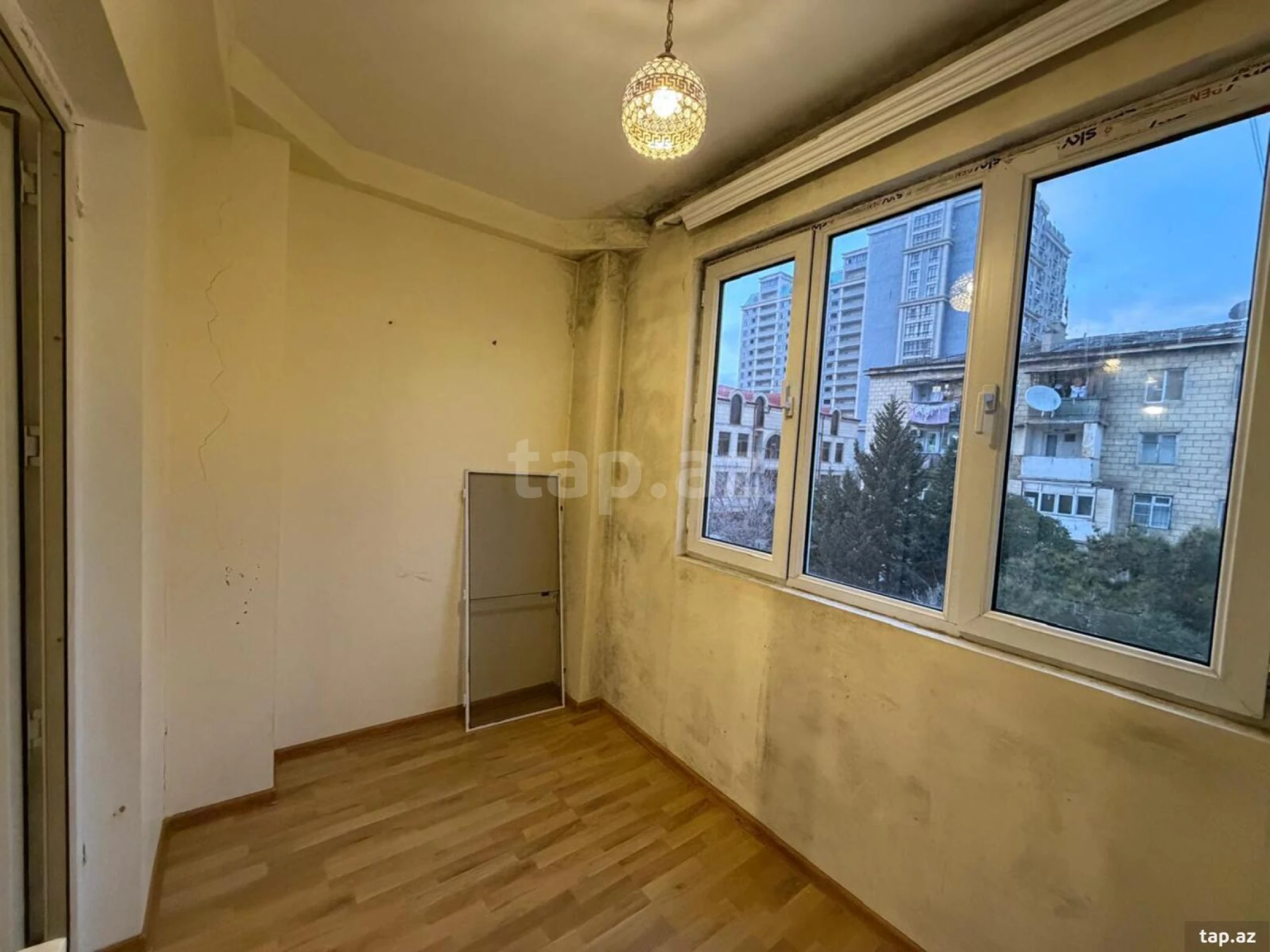Kirayə verilir 2 otaqlı mənzil 65 m²
