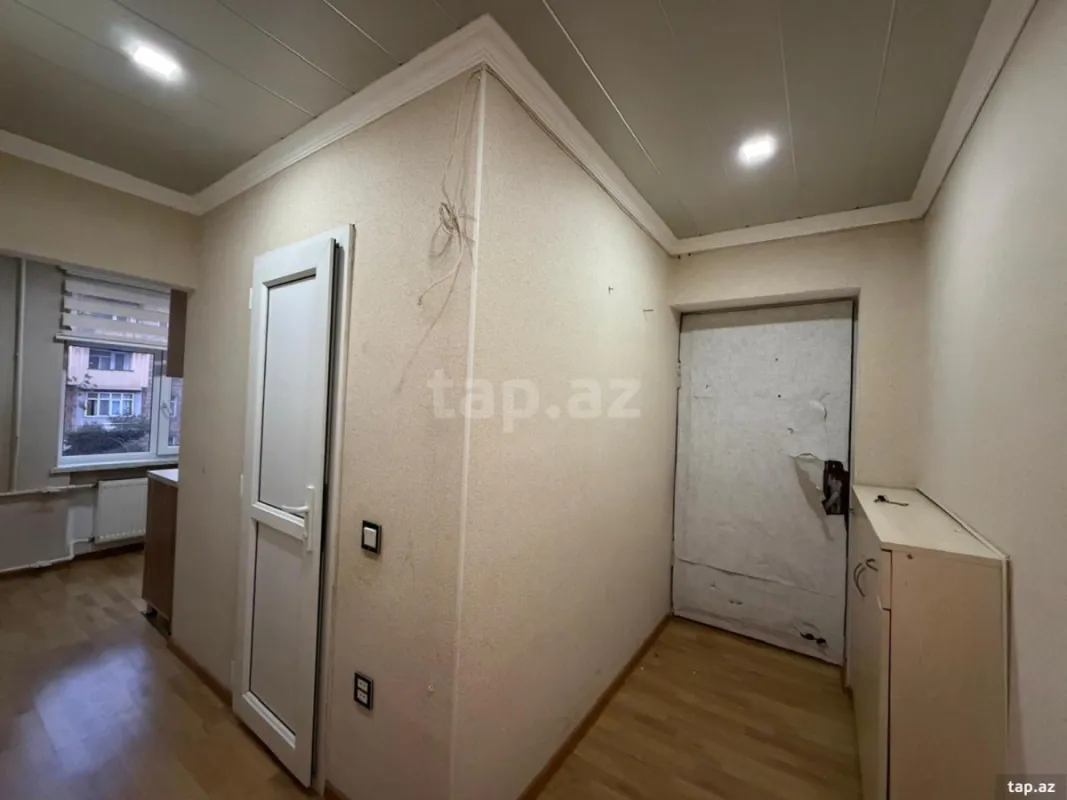 Kirayə verilir 2 otaqlı mənzil 65 m²