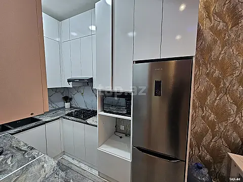 Kirayə verilir 2 otaqlı yeni tikili 50 m²