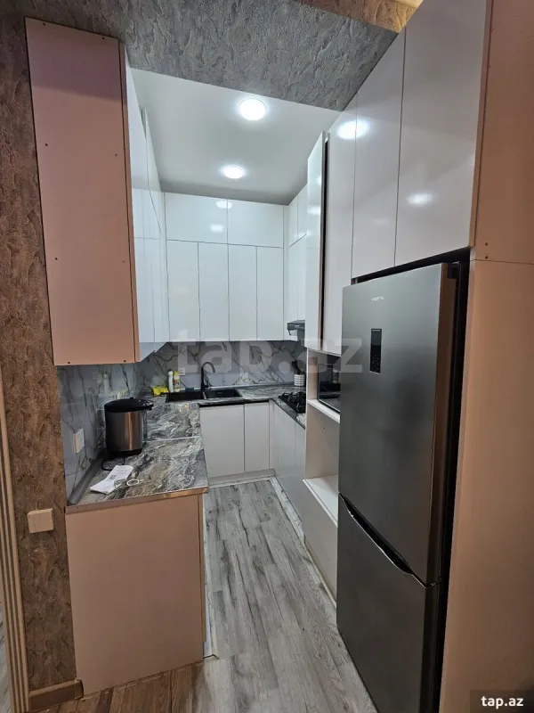 Kirayə verilir 2 otaqlı yeni tikili 50 m²