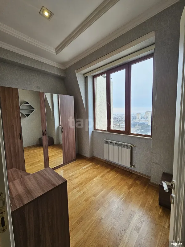 Satılır 2 otaqlı yeni tikili 55 m²