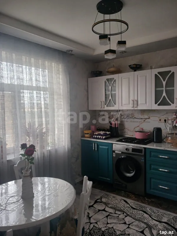 Satılır 5 otaqlı həyət evi