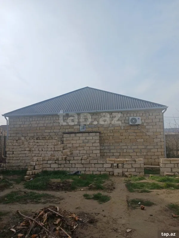 Satılır 5 otaqlı həyət evi