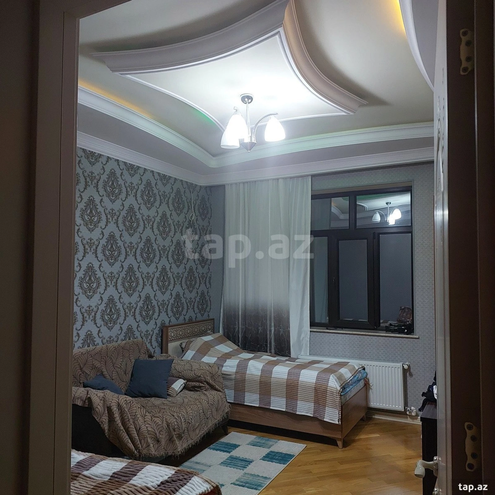 Satılır 6 otaqlı həyət evi