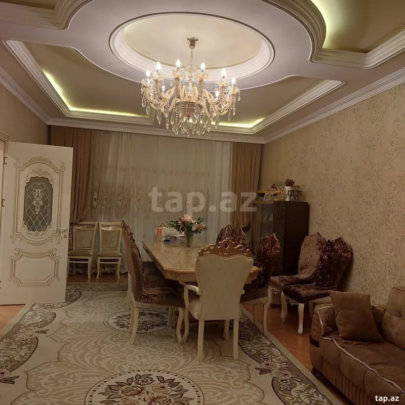 Satılır 6 otaqlı həyət evi