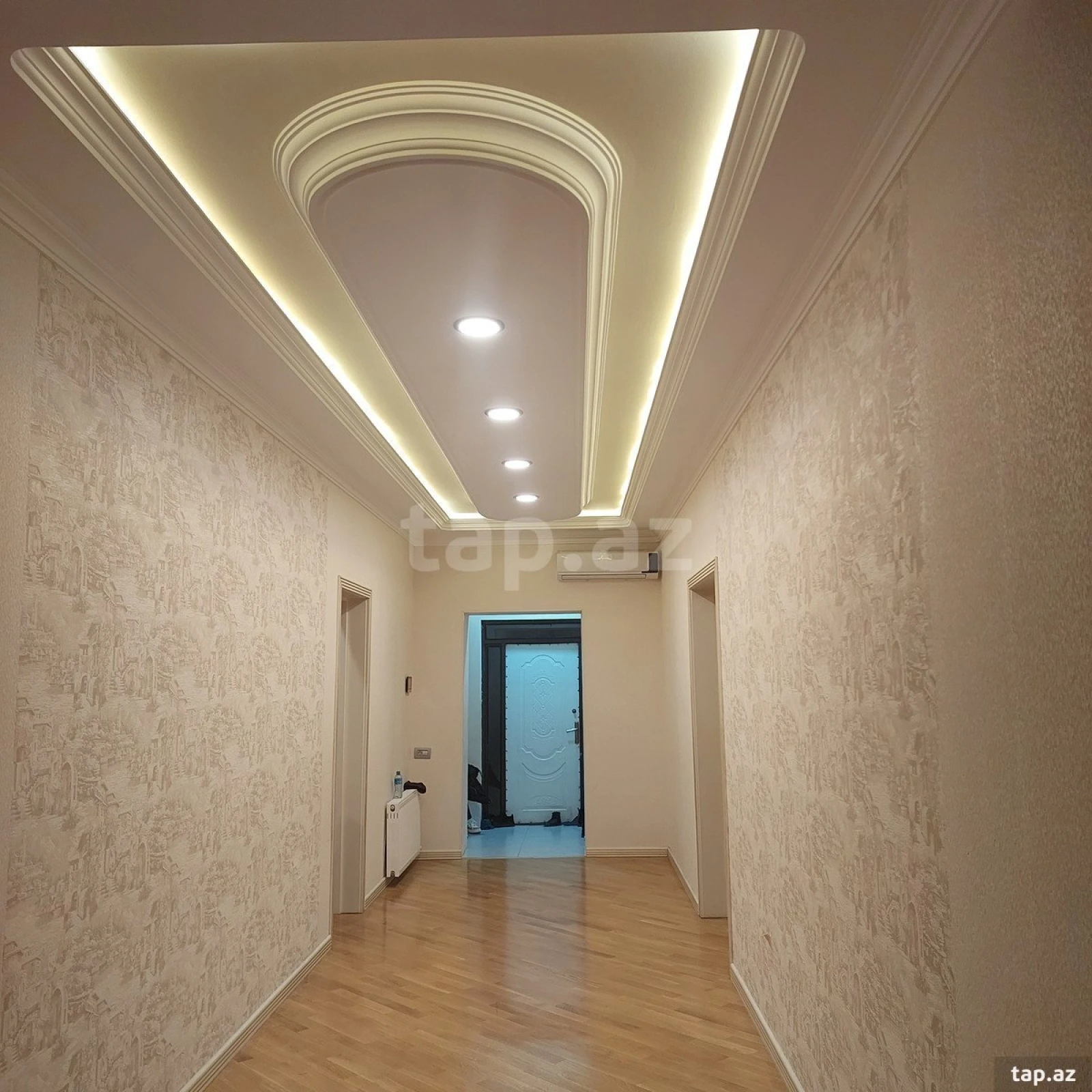 Satılır 6 otaqlı həyət evi