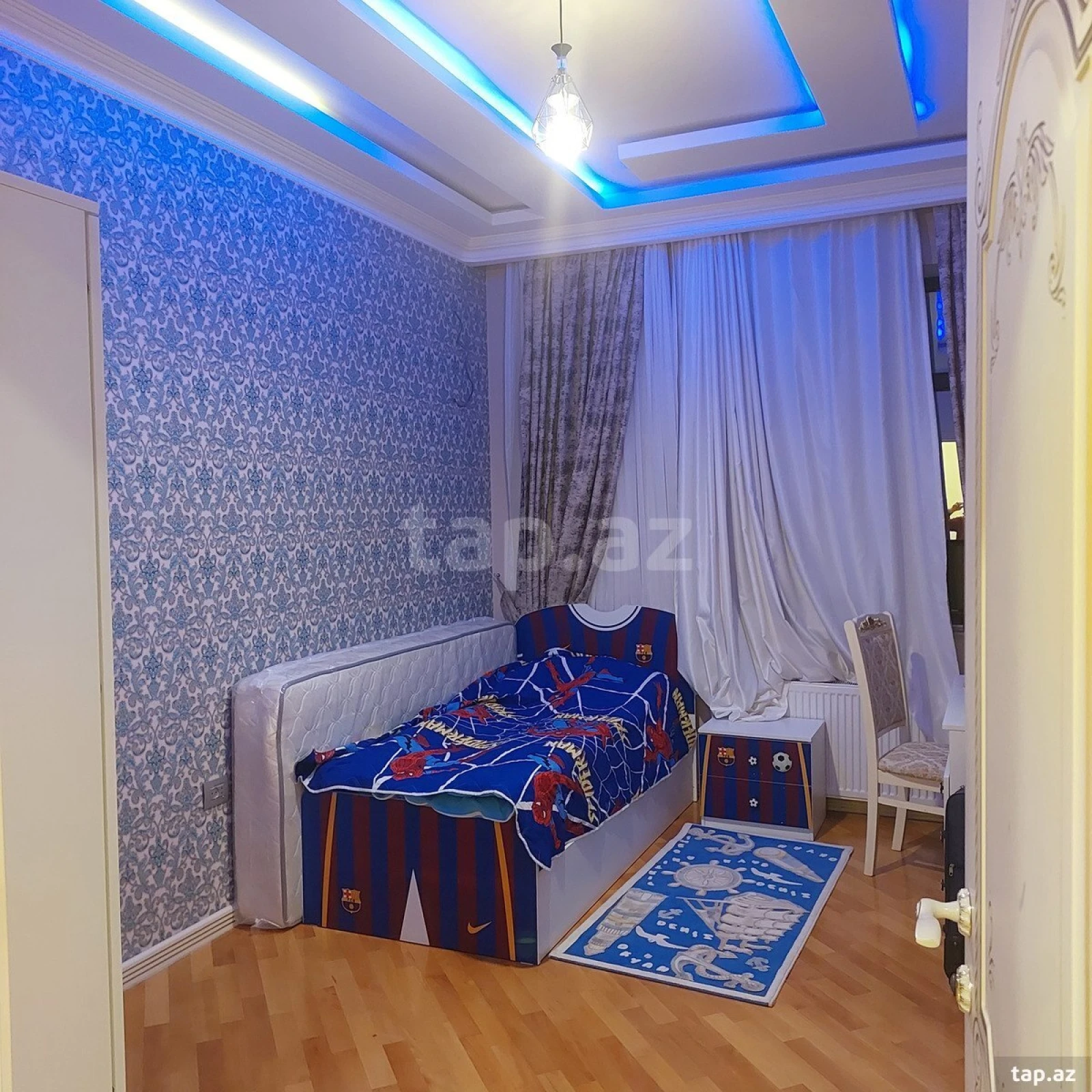 Satılır 6 otaqlı həyət evi