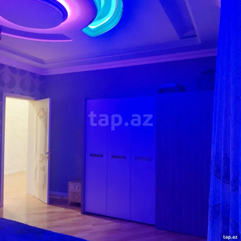 Satılır 6 otaqlı həyət evi