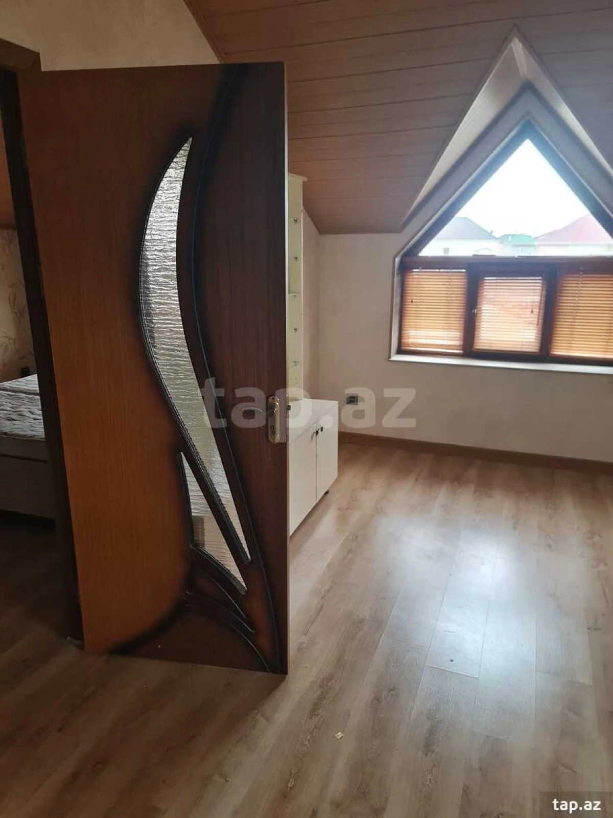 Kirayə verilir 7 otaqlı həyət evi