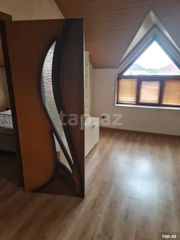 Kirayə verilir 7 otaqlı həyət evi