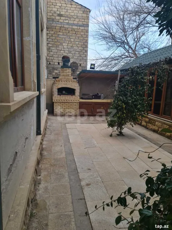 Kirayə verilir 7 otaqlı həyət evi