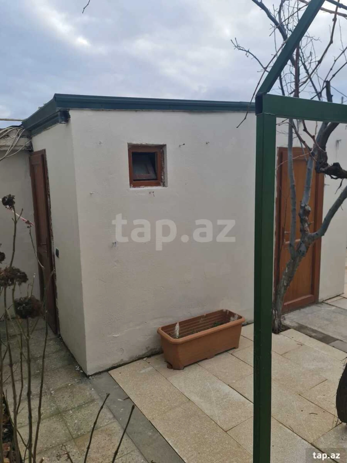 Kirayə verilir 7 otaqlı həyət evi