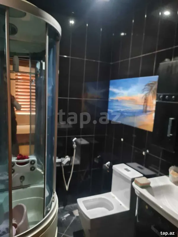 Kirayə verilir 7 otaqlı həyət evi