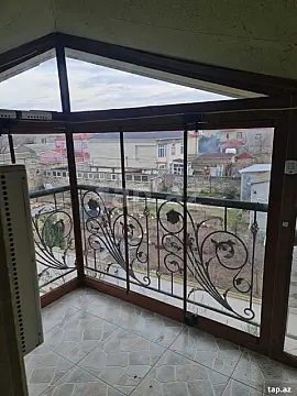 Kirayə verilir 7 otaqlı həyət evi