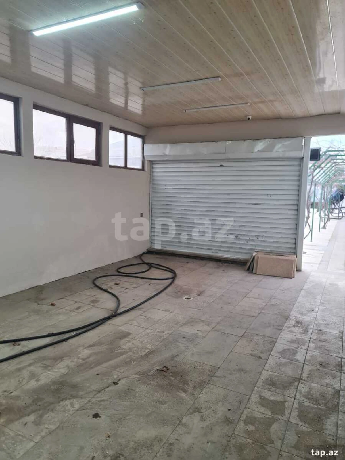 Kirayə verilir 7 otaqlı həyət evi