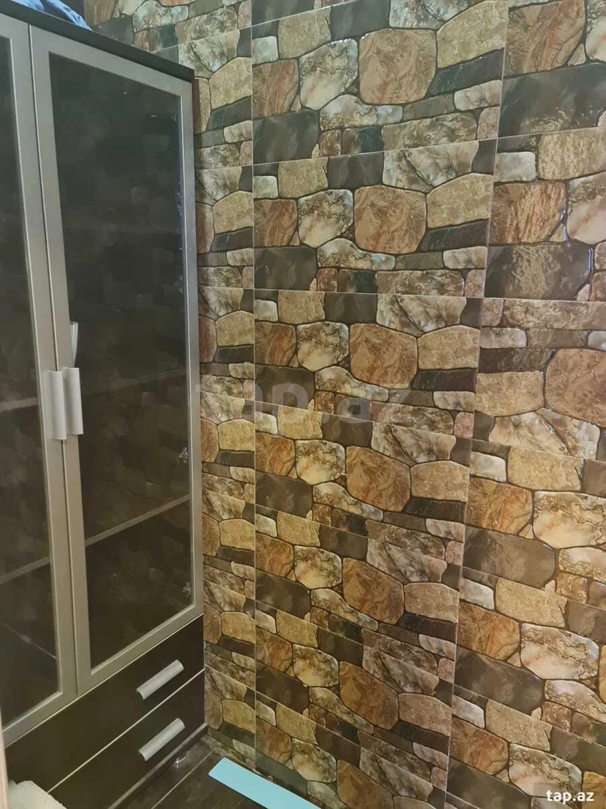 Kirayə verilir 7 otaqlı həyət evi