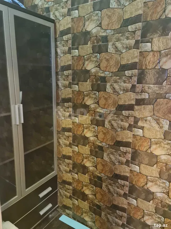 Kirayə verilir 7 otaqlı həyət evi