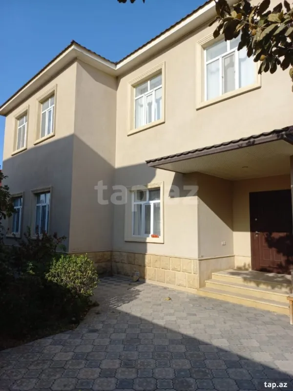 Satılır 5 otaqlı həyət evi