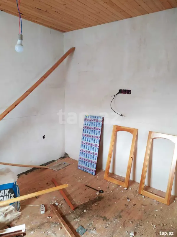 Satılır 3 otaqlı həyət evi