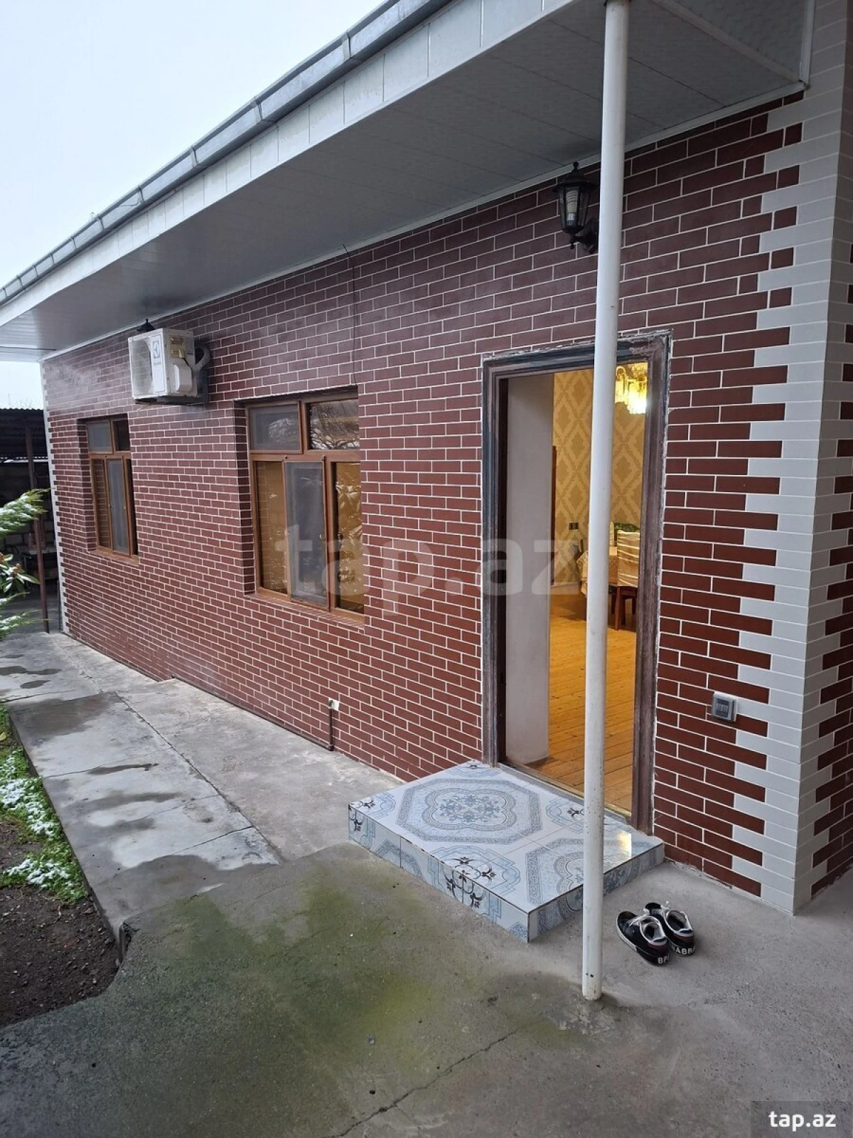 Satılır 4 otaqlı həyət evi