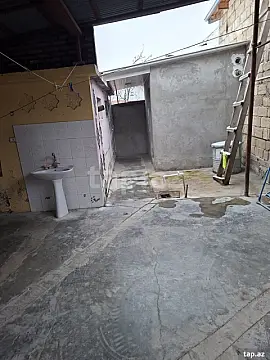 Satılır 4 otaqlı həyət evi