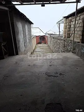 Satılır 4 otaqlı həyət evi