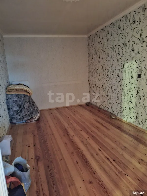 Satılır 4 otaqlı həyət evi