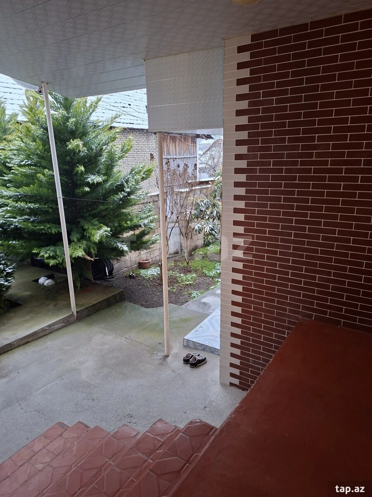 Satılır 4 otaqlı həyət evi