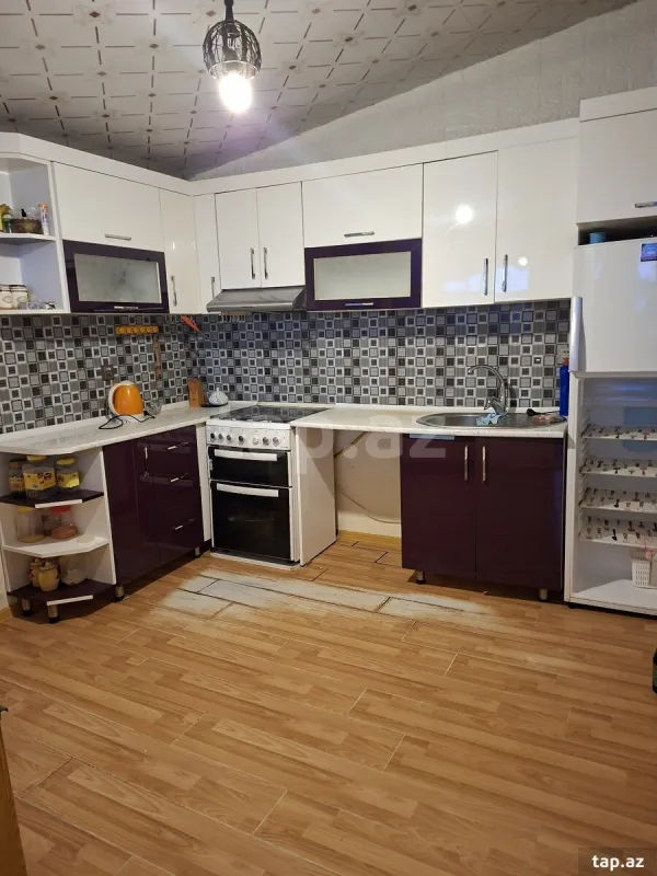 Satılır 4 otaqlı həyət evi