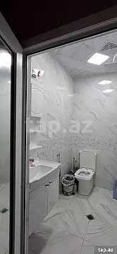 Satılır 8 otaqlı həyət evi