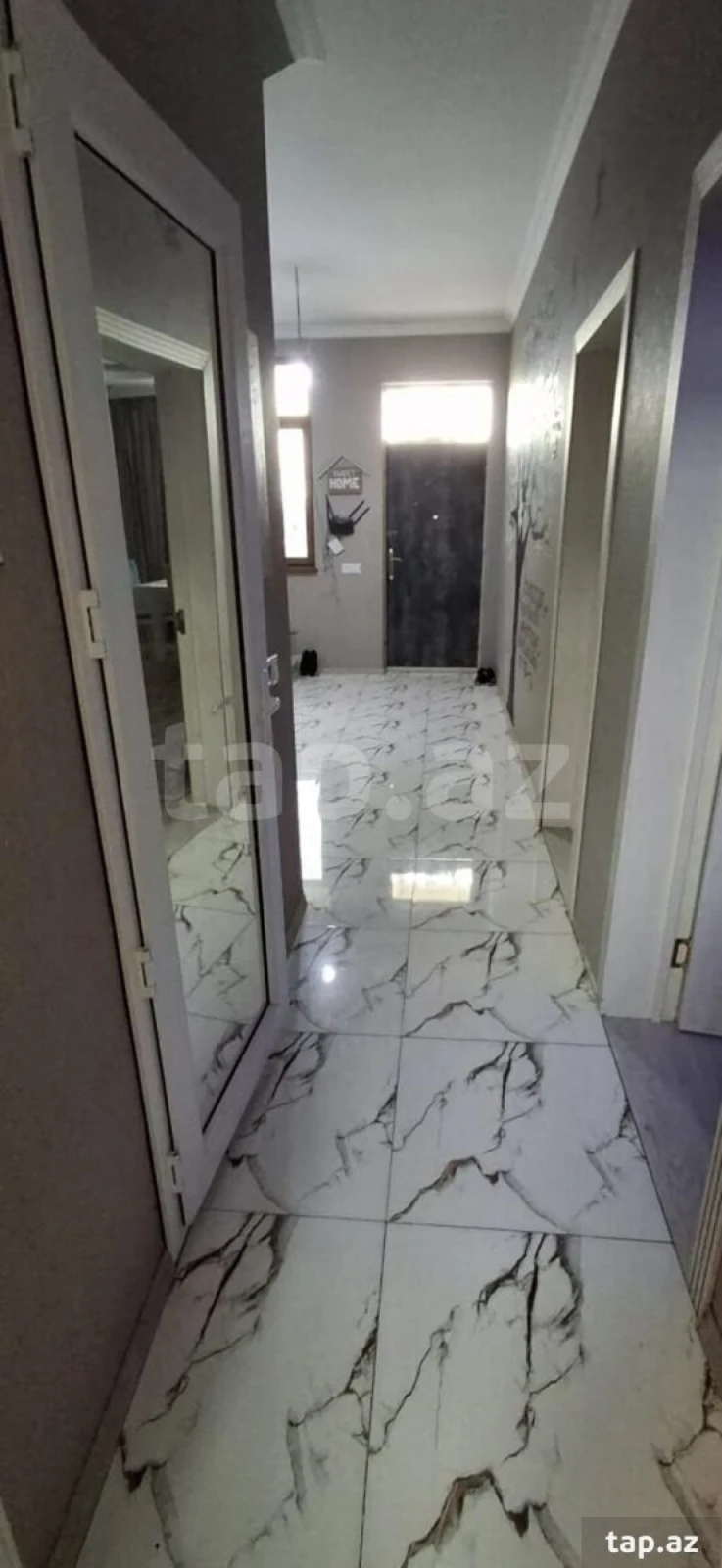 Satılır 8 otaqlı həyət evi