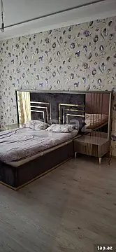 Satılır 8 otaqlı həyət evi