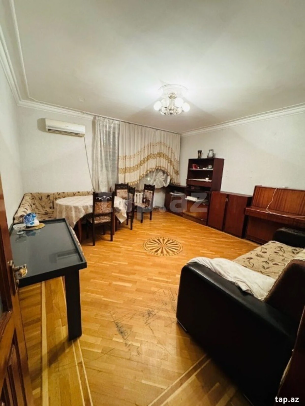 Satılır 2 otaqlı mənzil 72 m²