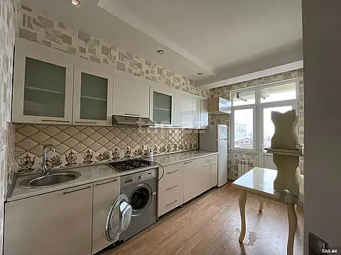 Kirayə verilir 2 otaqlı yeni tikili 64 m²