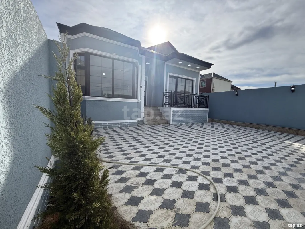 Satılır 4 otaqlı həyət evi