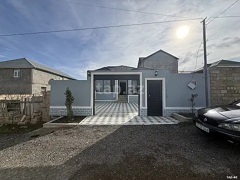 Satılır 4 otaqlı həyət evi