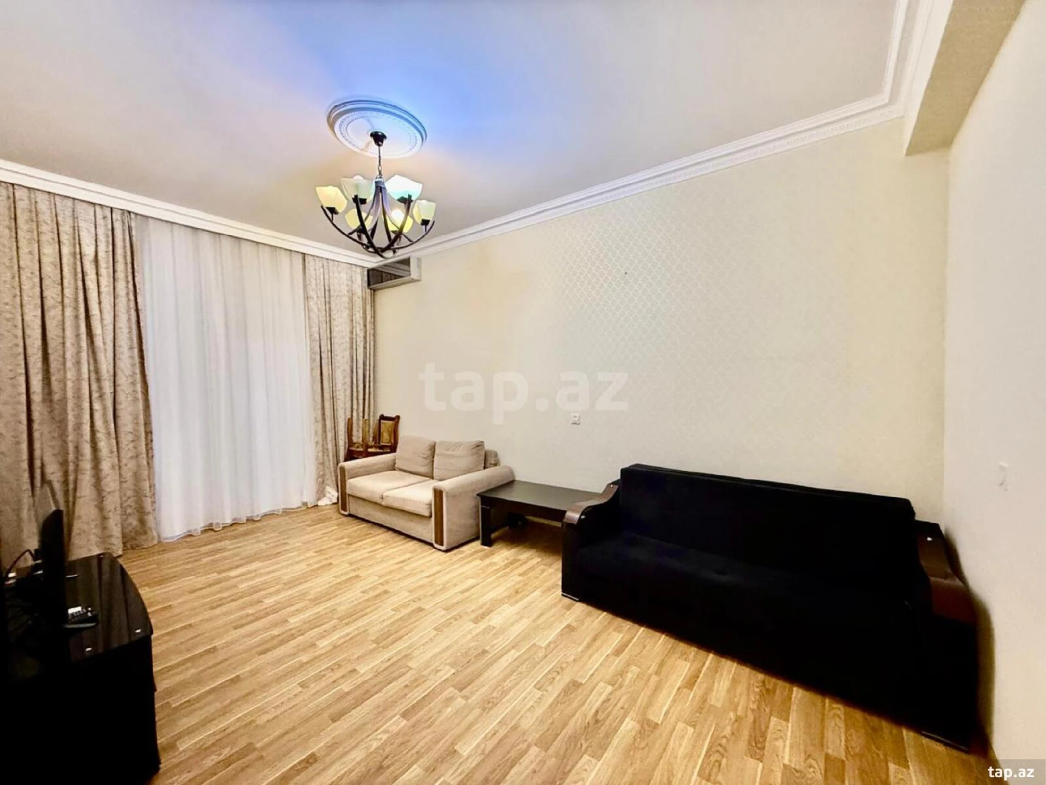 Kirayə verilir 2 otaqlı yeni tikili 75 m²